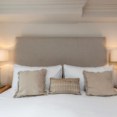 Spacious, Calm One Bedroom Londen Buitenkant foto
