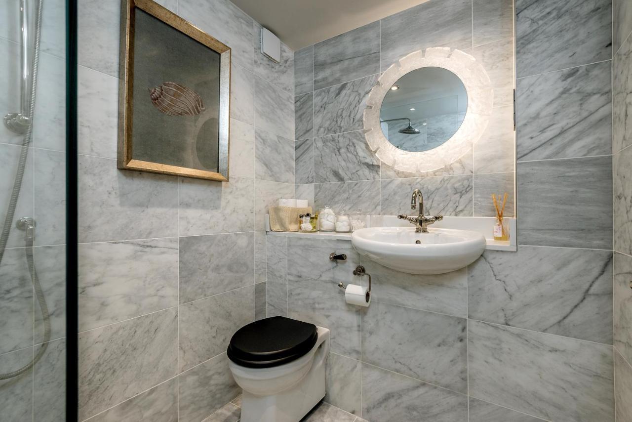 Spacious, Calm One Bedroom Londen Buitenkant foto