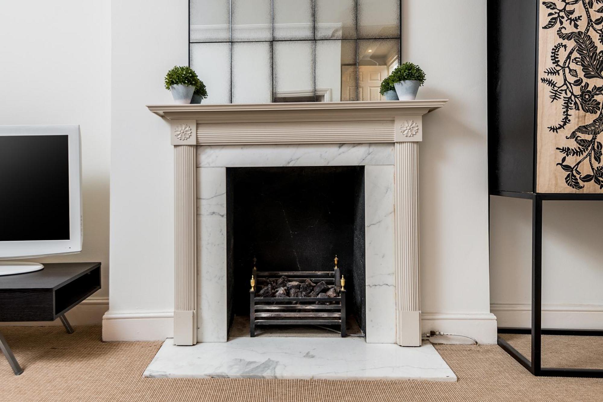 Spacious, Calm One Bedroom Londen Buitenkant foto